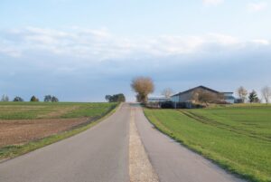 Wieś Jastrzębia - przewodnik po ciekawych miejscach do zwiedzania na Mazowszu