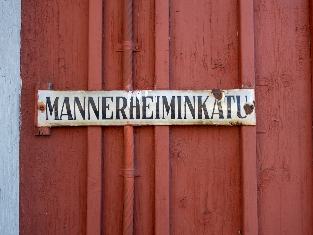 Przewodnik po Radomiu - jak odkrywać historię miasta z przewodnikiem w ręku